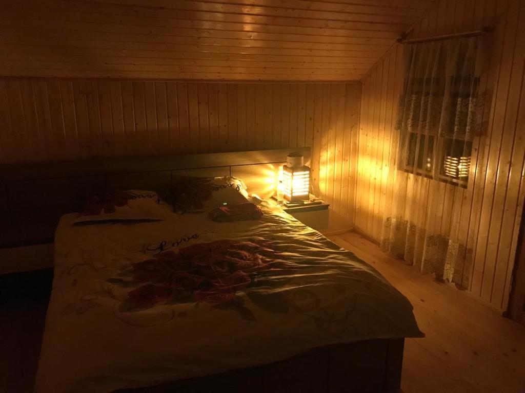 Guest House Lailashi Surmushi Eksteriør bilde